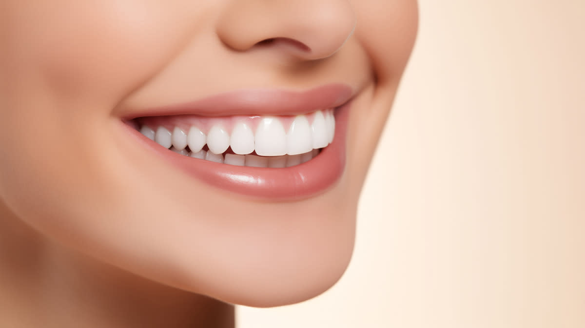 Are_My_Teeth_Supposed_to_Touch_Image