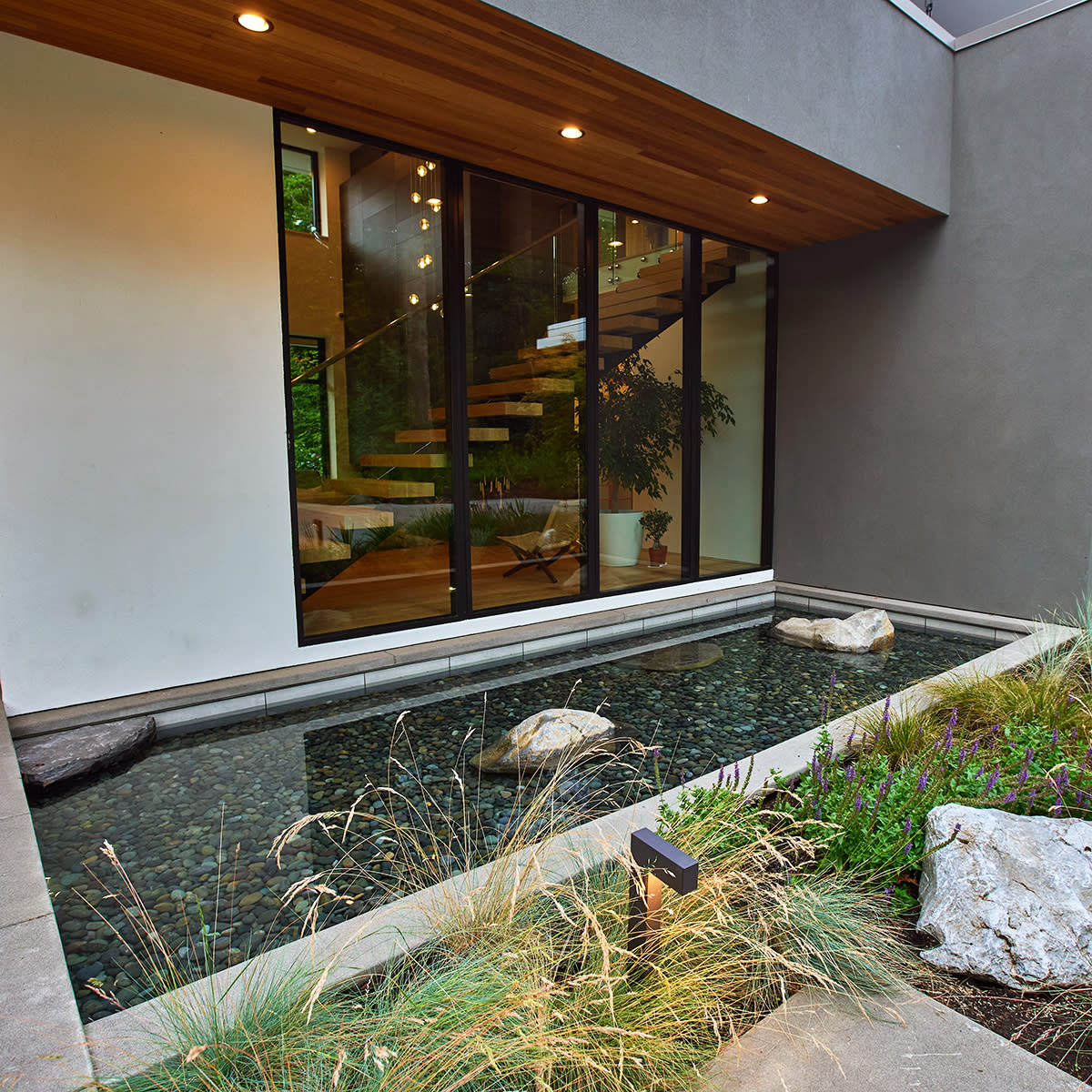 7Dees_Vernon_Court 32_square