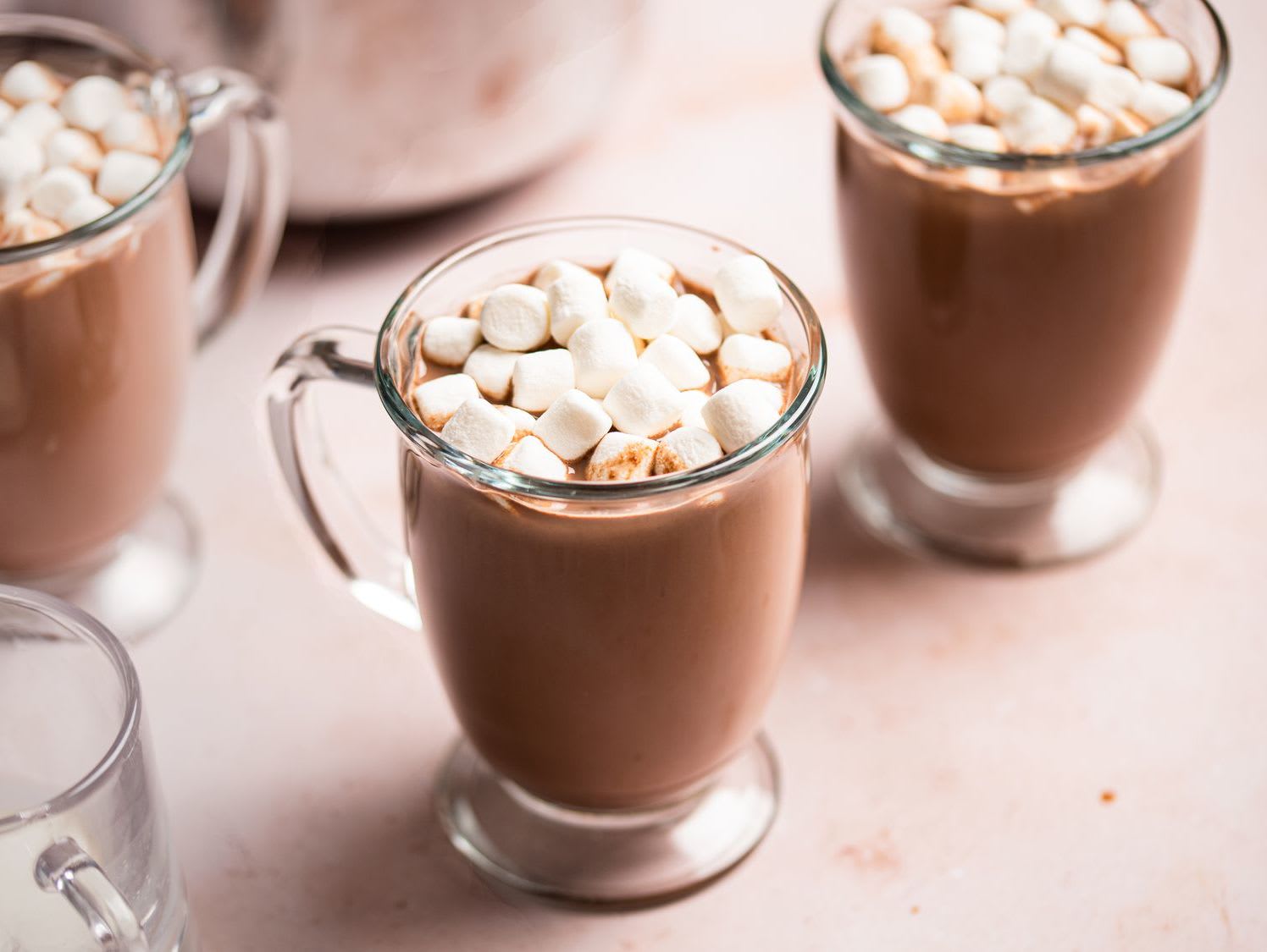 20211-creamy-hot-cocoa-DDMFS-4x3-ed6183b2bbb74bbba4a06a78e4d72350