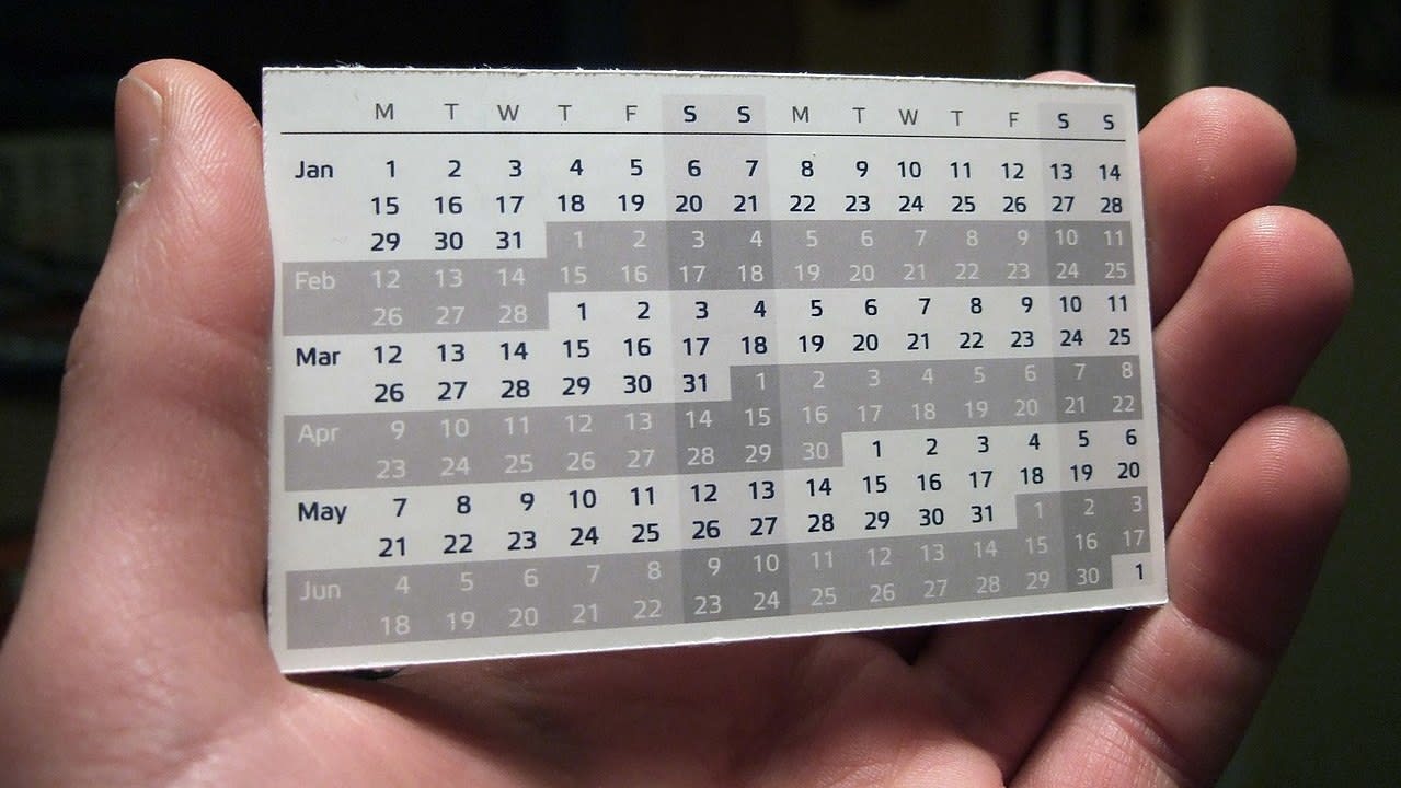 1280px-Compact_Calendar_Card_-_Design_3_-_Flickr_-_Joe_Lanman