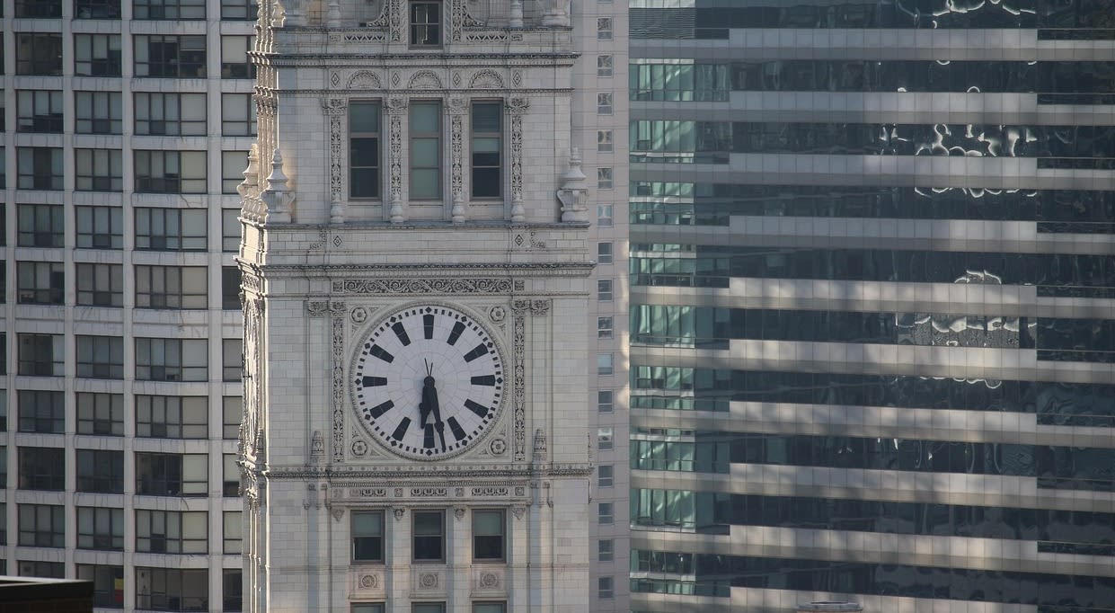 Wrigley Building Close Up_ Credit Nicole Yeary and Pixaby