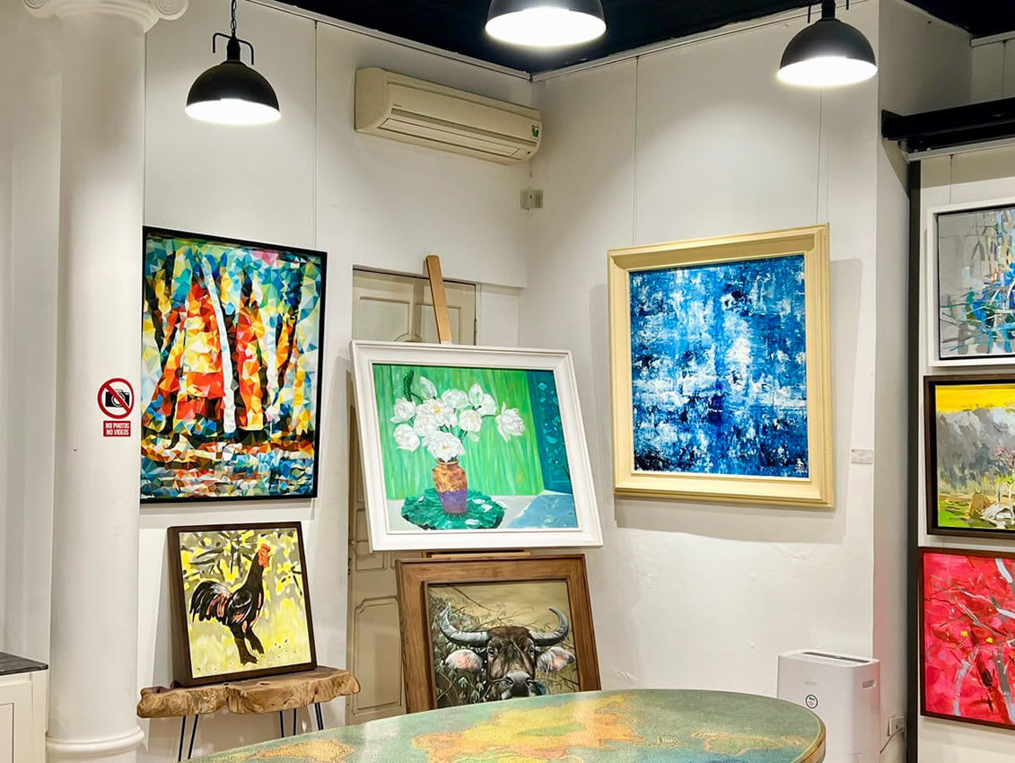 Nguyen-Art-Gallery-Vietnam-Artworks-and-Paintings-2