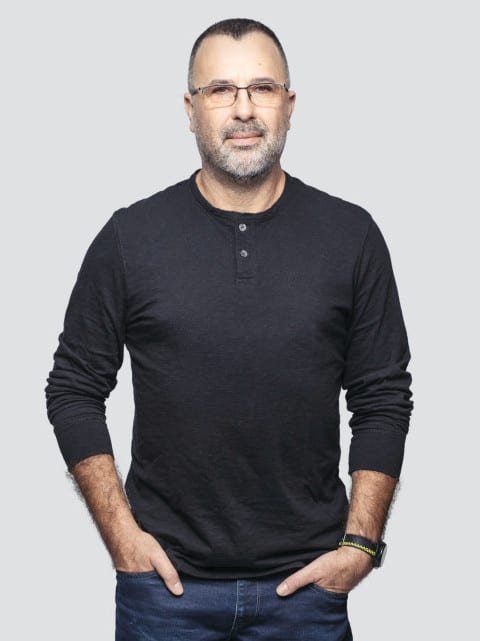 מיכה לובטון