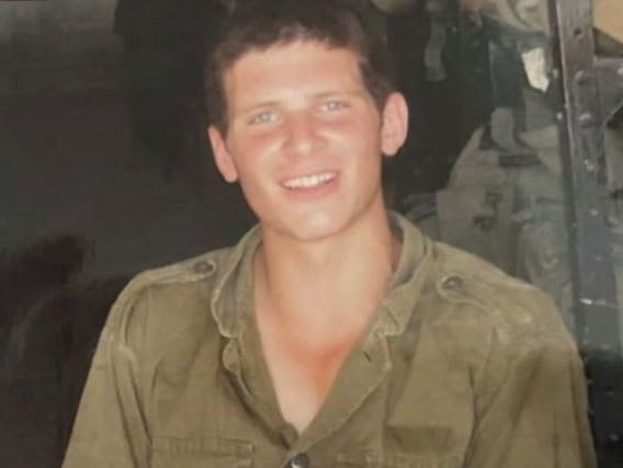 מתוך אנשים בקשת 12