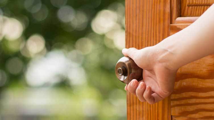Door-Opening-Outwards
