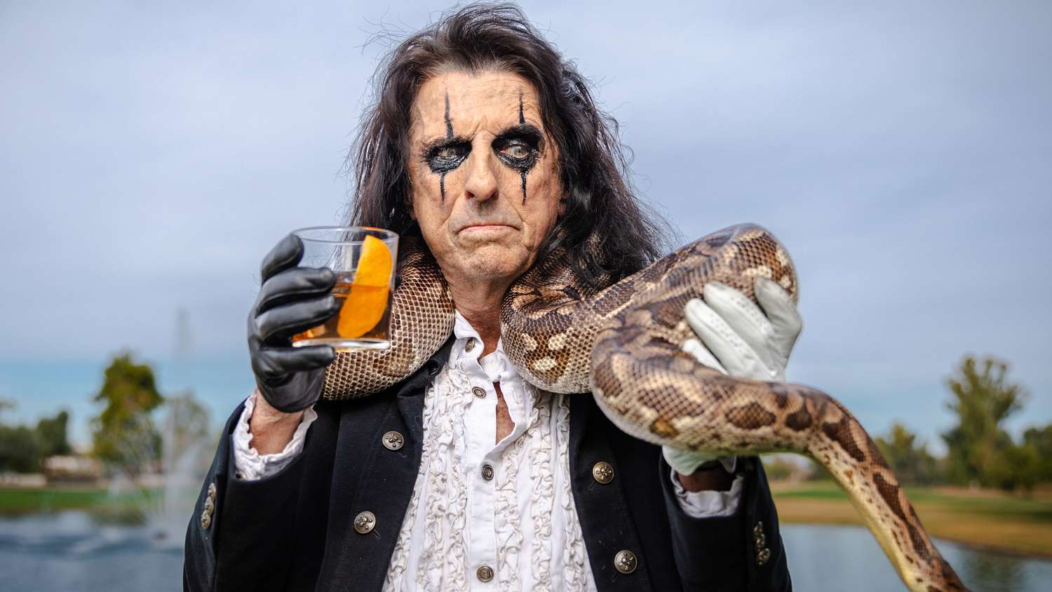 alice-cooper-whistlePig-whiskey3-12825-b07e584e5a184d5ab9fe042a0b85329a