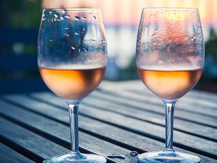 chilled-wine_995x664_iStock-537372388