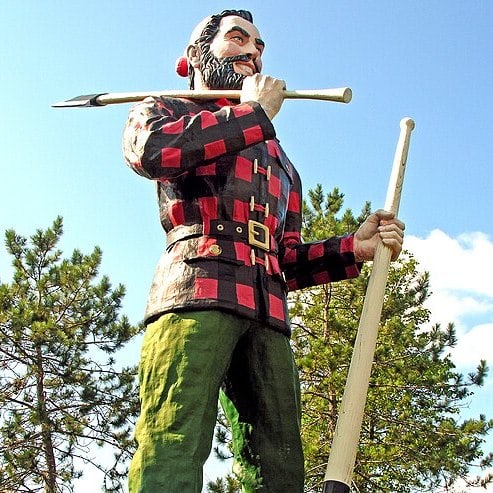 Paul_Bunyan_statue_in_Bangor,_Maine