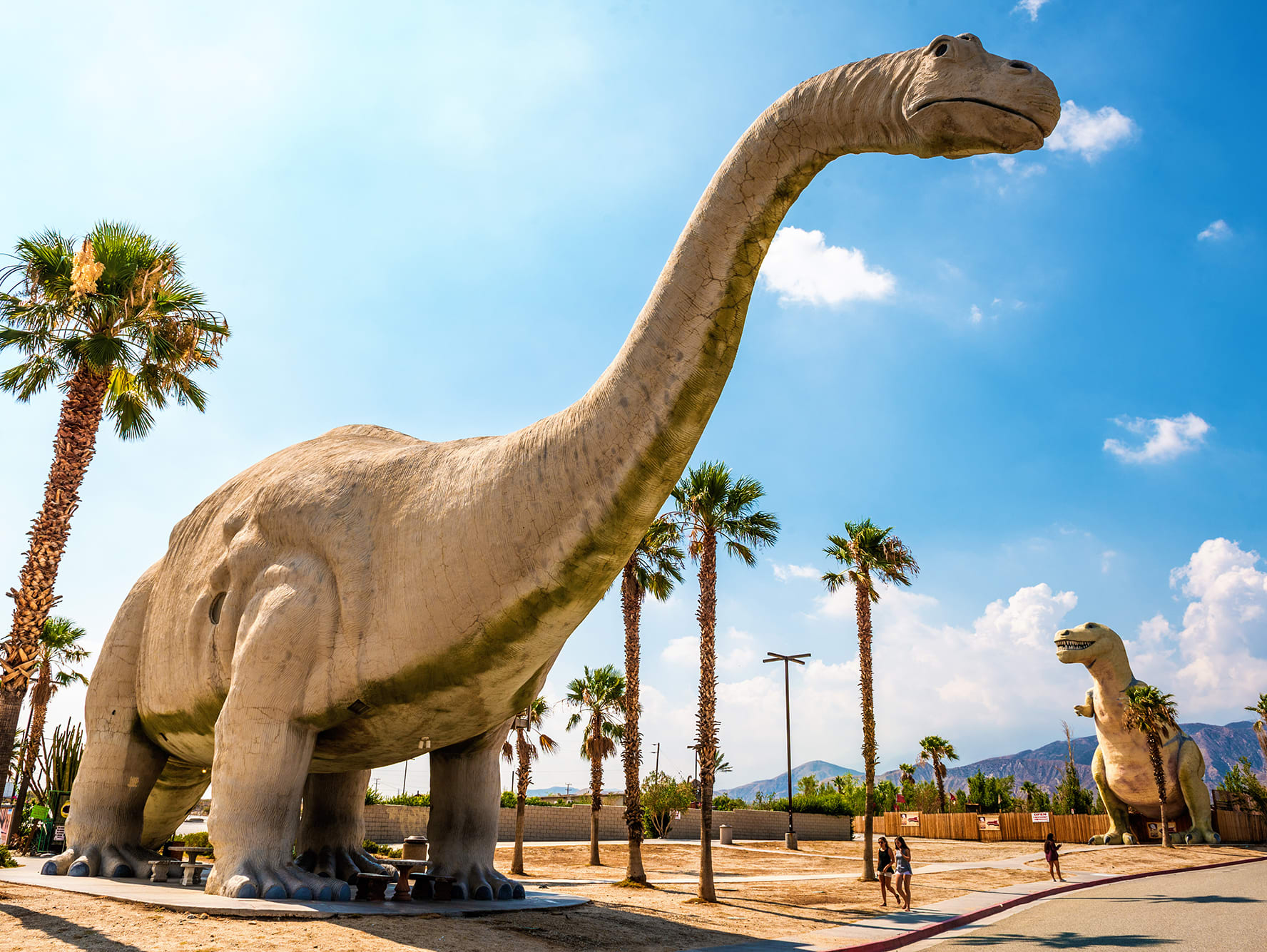 cabazon-dinosaurs-california-crazy-3