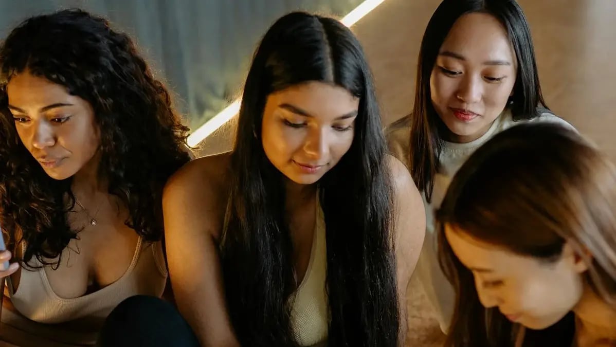 social pexels-photo-8436491