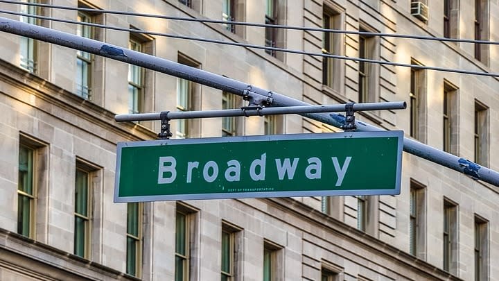broadway-4746384_1280