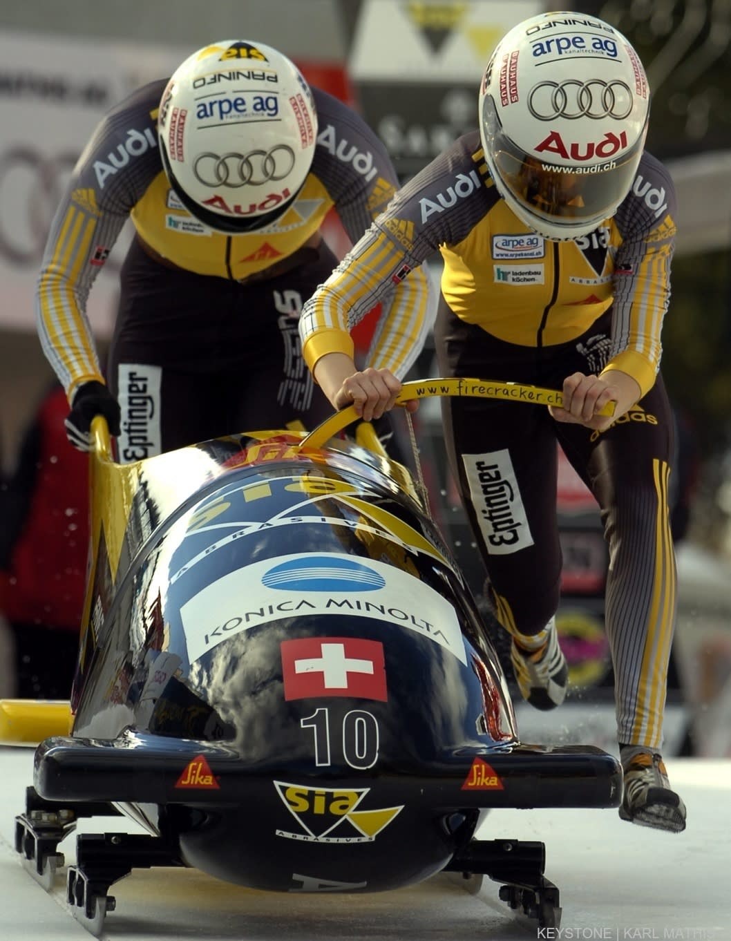 35361260_socialmedia