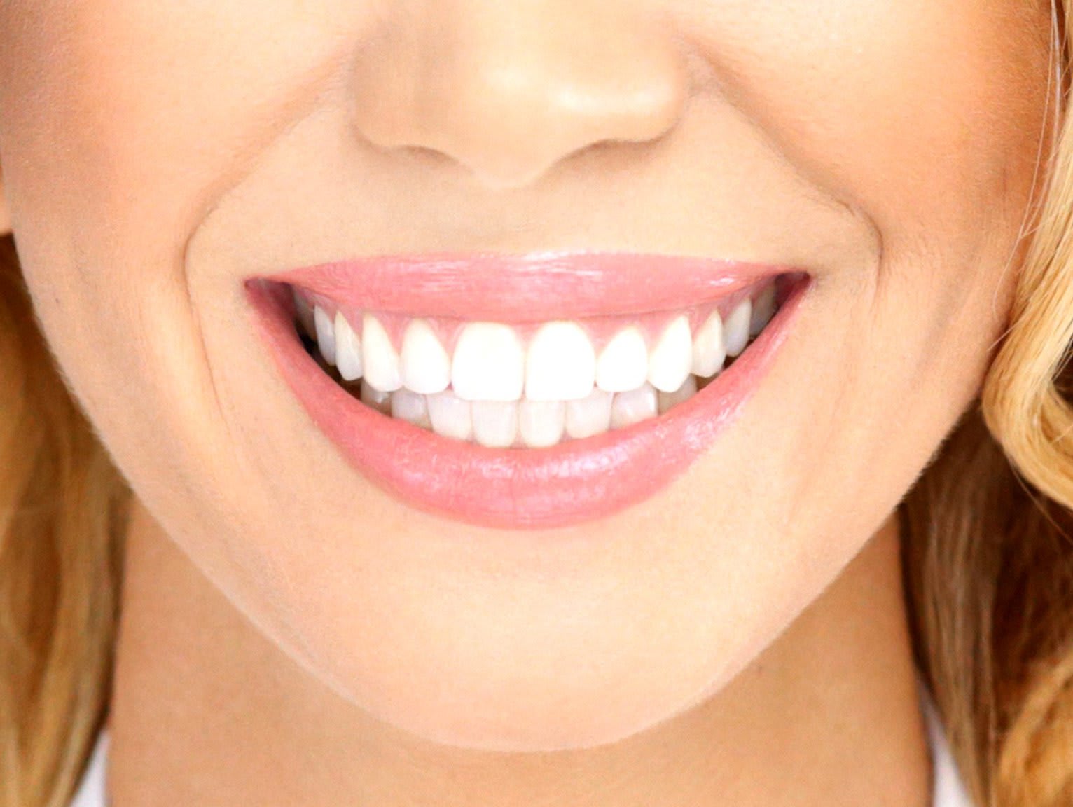 _99175089_teeth1ist