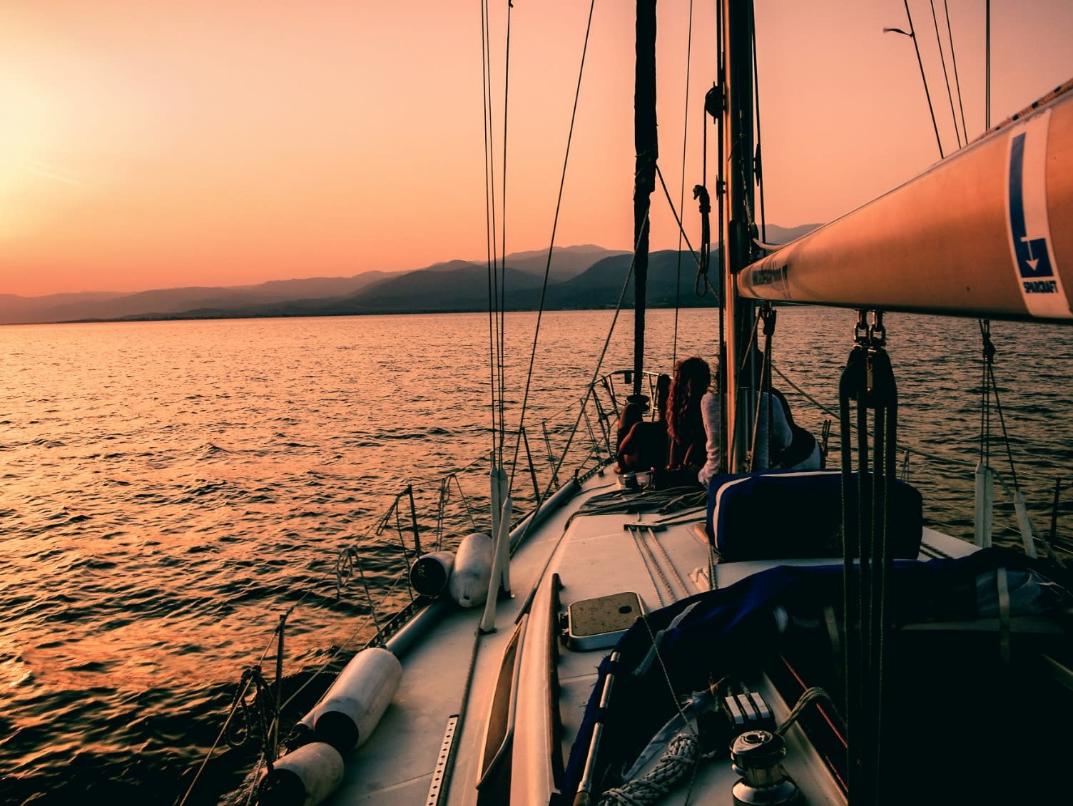 markos-mant-0nKRq0IknHw-unsplash