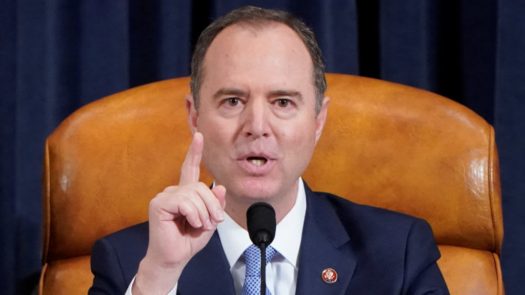 2019-11-15T145655Z_2002576883_RC2QBD9Z09QD_RTRMADP_3_USA-TRUMP-IMPEACHMENT-1024x784
