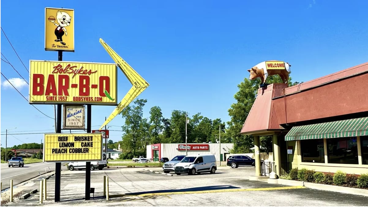 Exterior of Bob Sykes' BBQ sign