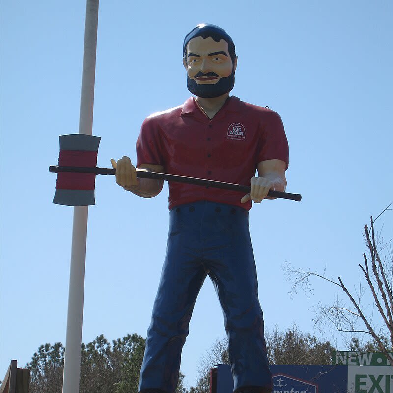 Muffler_man_in_Rocky_Mount,_North_Carolina_001