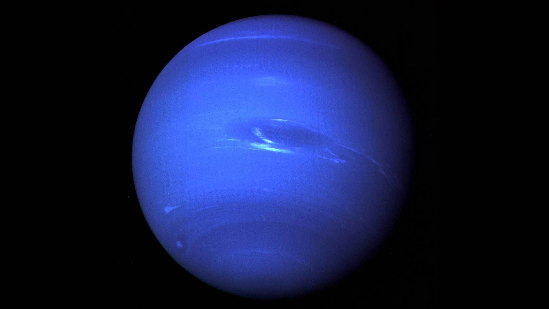 pia01492-neptune-full-disk-16x9-1