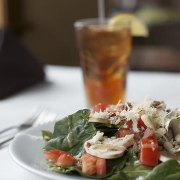 spinach-and-arugula-lunch