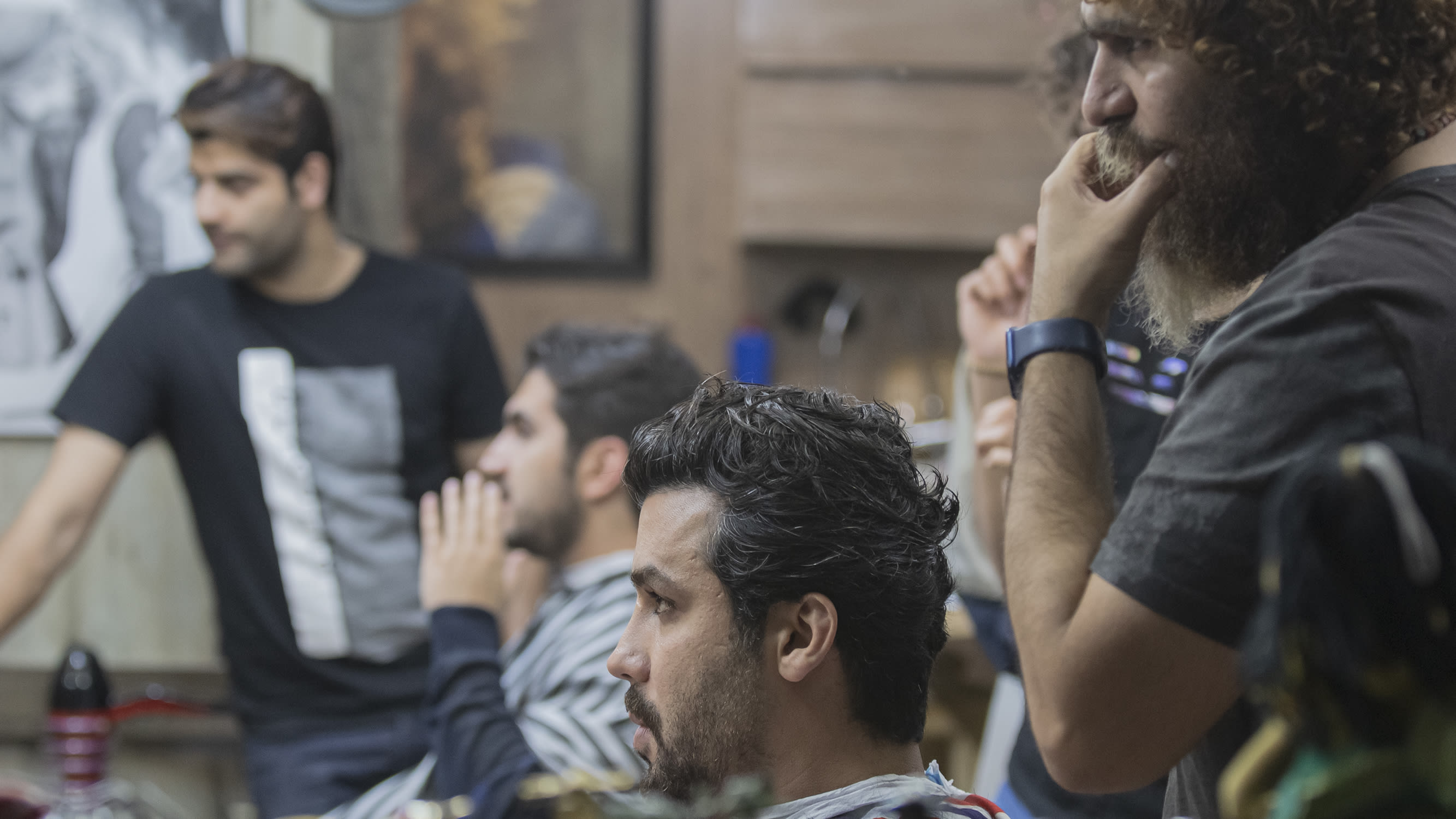 Barbershop_In_Iran_-_Fashion_Stylist_-_Hairdressers_-_Make-up_artists_from_Iran_04