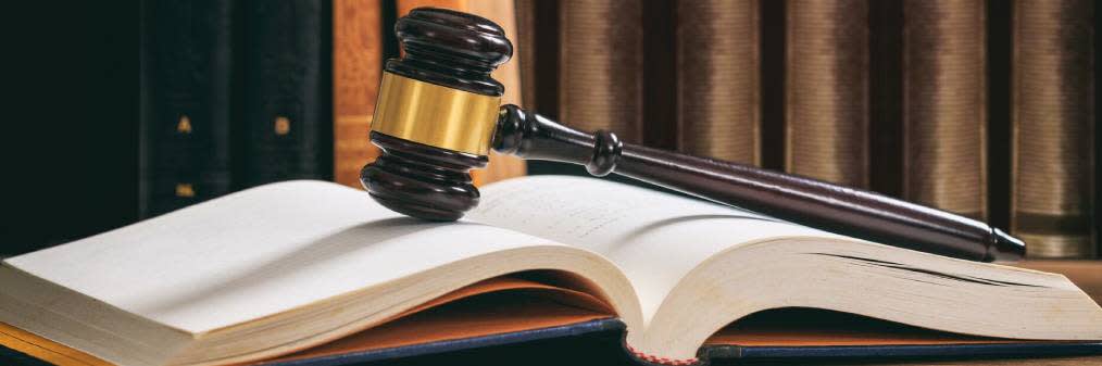 Gavel2